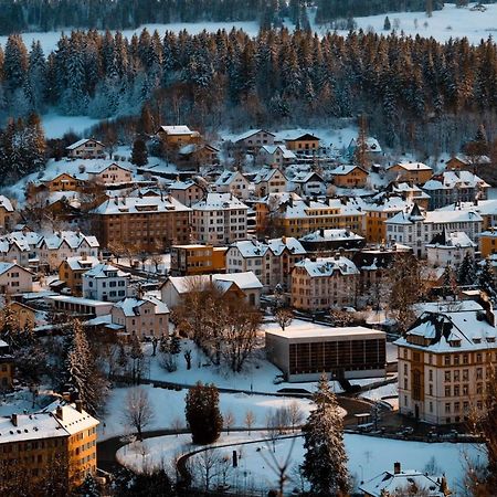 Appartement Luna Avec Parking Couvert Prive Le Locle Dış mekan fotoğraf