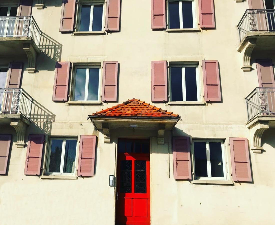 Appartement Luna Avec Parking Couvert Prive Le Locle Dış mekan fotoğraf